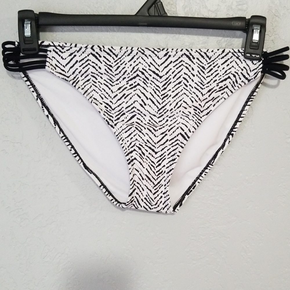 Zebra Bottoms